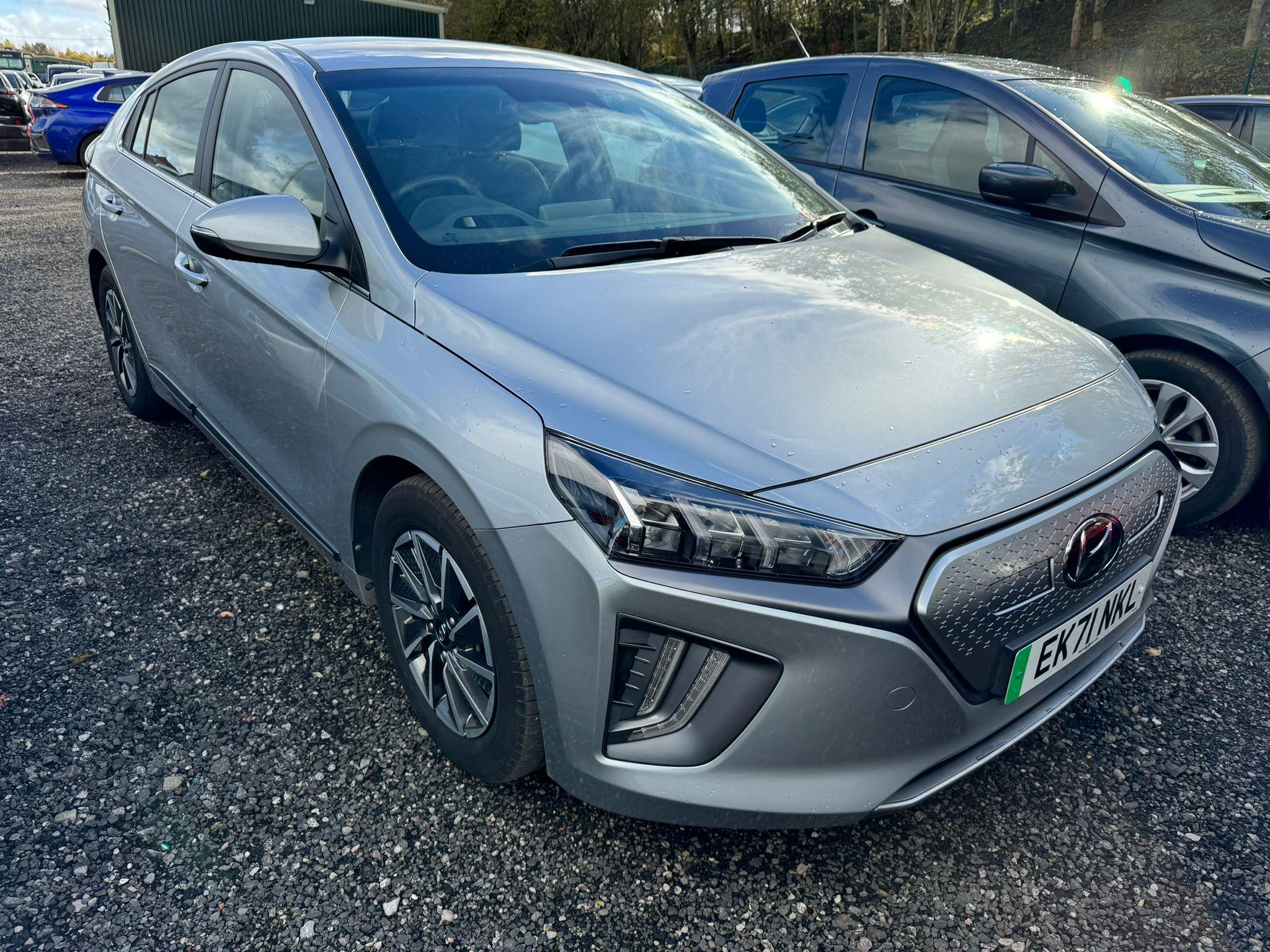 Used Hyundai IONIQ 38.3kWh Premium Hatchback 5dr Electric Auto (136 ps)